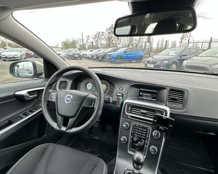 Бежевый Вольво B60, объемом двигателя 1.6 л и пробегом 215 тыс. км за 10300 $, фото 23 на Automoto.ua