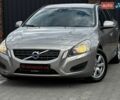 Бежевый Вольво B60, объемом двигателя 1.6 л и пробегом 215 тыс. км за 8700 $, фото 1 на Automoto.ua