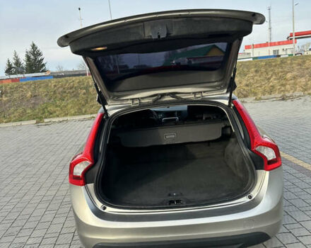 Бежевий Вольво B60, об'ємом двигуна 1.56 л та пробігом 255 тис. км за 9300 $, фото 17 на Automoto.ua