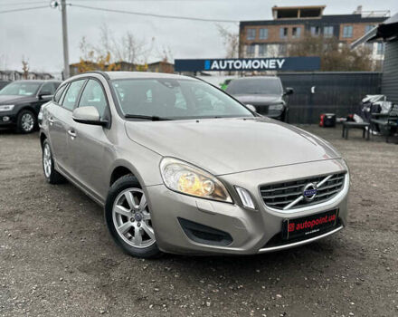 Бежевый Вольво B60, объемом двигателя 1.6 л и пробегом 215 тыс. км за 9700 $, фото 3 на Automoto.ua