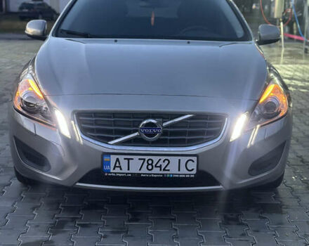 Бежевий Вольво B60, об'ємом двигуна 1.56 л та пробігом 255 тис. км за 8550 $, фото 13 на Automoto.ua