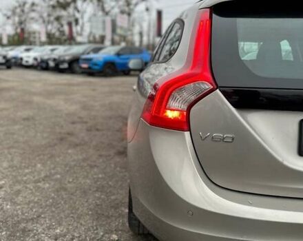 Бежевый Вольво B60, объемом двигателя 1.6 л и пробегом 215 тыс. км за 9700 $, фото 9 на Automoto.ua