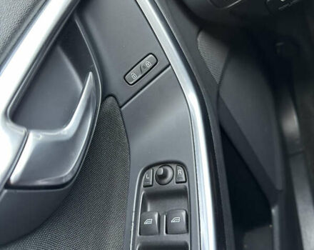 Бежевий Вольво B60, об'ємом двигуна 1.56 л та пробігом 255 тис. км за 9300 $, фото 22 на Automoto.ua