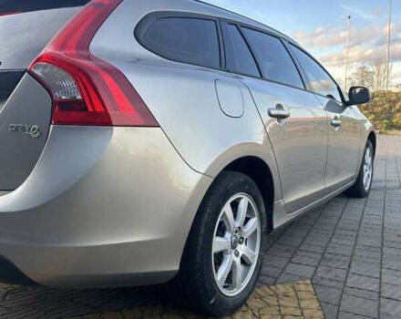 Бежевий Вольво B60, об'ємом двигуна 1.56 л та пробігом 255 тис. км за 8550 $, фото 6 на Automoto.ua