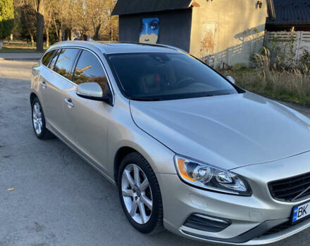 Вольво B60 2016 у Львові на Automoto.ua Бежевий Вольво B60, об'ємом двигуна 1.97 л та пробігом 158 тис. км за 13500 $, фото 6 на Automoto.ua