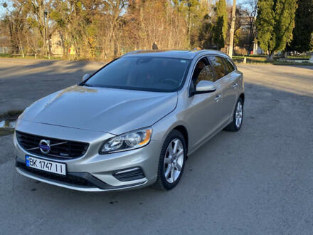 Вольво B60 2016 у Львові на Automoto.ua Бежевий Вольво B60, об'ємом двигуна 1.97 л та пробігом 158 тис. км за 13500 $, фото 1 на Automoto.ua