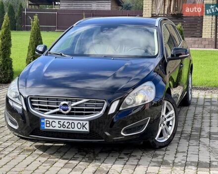 Черный Вольво B60, объемом двигателя 1.98 л и пробегом 275 тыс. км за 10200 $, фото 1 на Automoto.ua