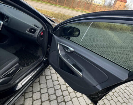 Чорний Вольво B60, об'ємом двигуна 1.98 л та пробігом 334 тис. км за 11777 $, фото 35 на Automoto.ua
