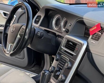 Черный Вольво B60, объемом двигателя 1.98 л и пробегом 275 тыс. км за 10200 $, фото 29 на Automoto.ua