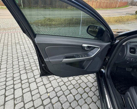 Чорний Вольво B60, об'ємом двигуна 1.98 л та пробігом 334 тис. км за 11777 $, фото 23 на Automoto.ua