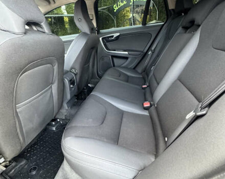 Чорний Вольво B60, об'ємом двигуна 1.98 л та пробігом 334 тис. км за 11777 $, фото 28 на Automoto.ua