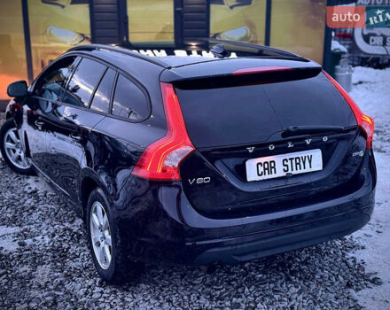 Черный Вольво B60, объемом двигателя 1.6 л и пробегом 242 тыс. км за 9700 $, фото 11 на Automoto.ua