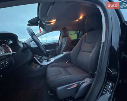 Черный Вольво B60, объемом двигателя 1.6 л и пробегом 242 тыс. км за 9700 $, фото 29 на Automoto.ua