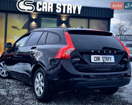 Черный Вольво B60, объемом двигателя 1.6 л и пробегом 242 тыс. км за 9700 $, фото 1 на Automoto.ua