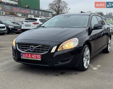 Черный Вольво B60, объемом двигателя 1.98 л и пробегом 237 тыс. км за 12700 $, фото 14 на Automoto.ua