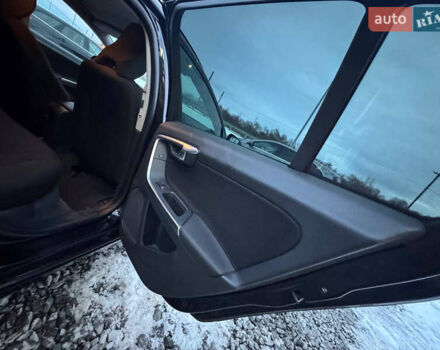 Черный Вольво B60, объемом двигателя 1.6 л и пробегом 242 тыс. км за 9700 $, фото 25 на Automoto.ua