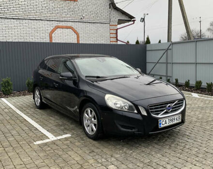 Черный Вольво B60, объемом двигателя 1.98 л и пробегом 228 тыс. км за 12500 $, фото 1 на Automoto.ua