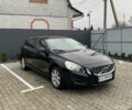 Черный Вольво B60, объемом двигателя 1.98 л и пробегом 228 тыс. км за 12500 $, фото 1 на Automoto.ua