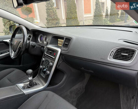 Чорний Вольво B60, об'ємом двигуна 1.56 л та пробігом 275 тис. км за 9650 $, фото 32 на Automoto.ua