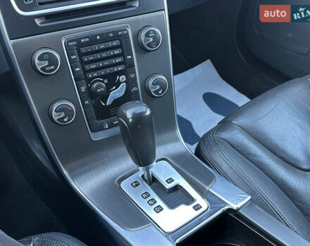 Черный Вольво B60, объемом двигателя 2 л и пробегом 204 тыс. км за 11390 $, фото 17 на Automoto.ua