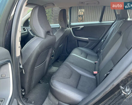 Чорний Вольво B60, об'ємом двигуна 1.98 л та пробігом 244 тис. км за 9500 $, фото 16 на Automoto.ua