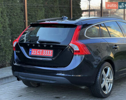 Черный Вольво B60, объемом двигателя 1.56 л и пробегом 275 тыс. км за 10500 $, фото 8 на Automoto.ua