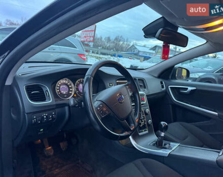 Черный Вольво B60, объемом двигателя 1.6 л и пробегом 242 тыс. км за 9700 $, фото 30 на Automoto.ua