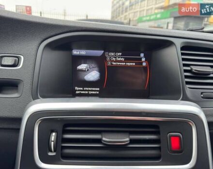 Черный Вольво B60, объемом двигателя 1.98 л и пробегом 237 тыс. км за 12700 $, фото 57 на Automoto.ua