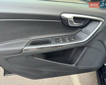 Чорний Вольво B60, об'ємом двигуна 1.98 л та пробігом 240 тис. км за 12700 $, фото 22 на Automoto.ua