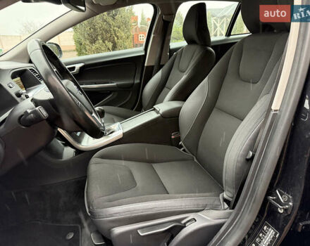 Чорний Вольво B60, об'ємом двигуна 1.56 л та пробігом 275 тис. км за 9650 $, фото 23 на Automoto.ua