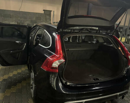 Черный Вольво B60, объемом двигателя 1.98 л и пробегом 252 тыс. км за 12500 $, фото 6 на Automoto.ua