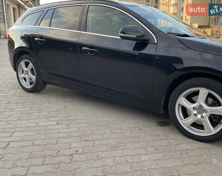Черный Вольво B60, объемом двигателя 2 л и пробегом 264 тыс. км за 10200 $, фото 7 на Automoto.ua