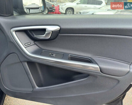 Чорний Вольво B60, об'ємом двигуна 1.98 л та пробігом 240 тис. км за 12700 $, фото 26 на Automoto.ua