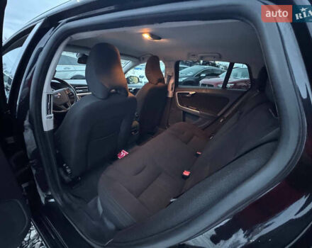 Черный Вольво B60, объемом двигателя 1.6 л и пробегом 242 тыс. км за 9700 $, фото 27 на Automoto.ua