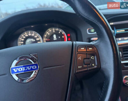 Черный Вольво B60, объемом двигателя 1.6 л и пробегом 242 тыс. км за 9700 $, фото 35 на Automoto.ua