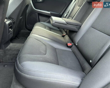 Чорний Вольво B60, об'ємом двигуна 1.98 л та пробігом 240 тис. км за 12700 $, фото 31 на Automoto.ua