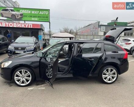 Черный Вольво B60, объемом двигателя 1.98 л и пробегом 237 тыс. км за 12700 $, фото 26 на Automoto.ua