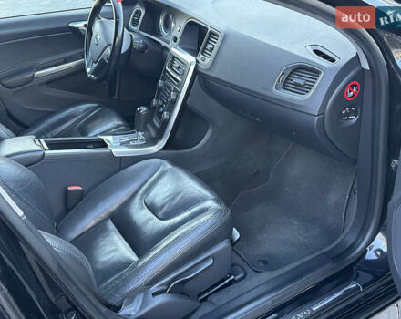 Черный Вольво B60, объемом двигателя 2 л и пробегом 204 тыс. км за 11390 $, фото 14 на Automoto.ua