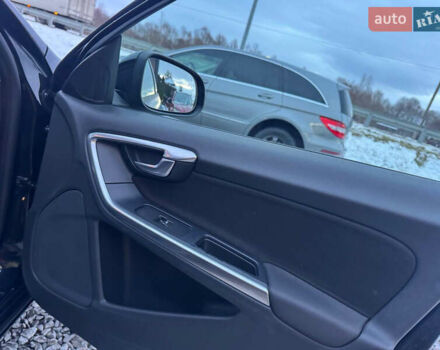 Черный Вольво B60, объемом двигателя 1.6 л и пробегом 242 тыс. км за 9700 $, фото 23 на Automoto.ua
