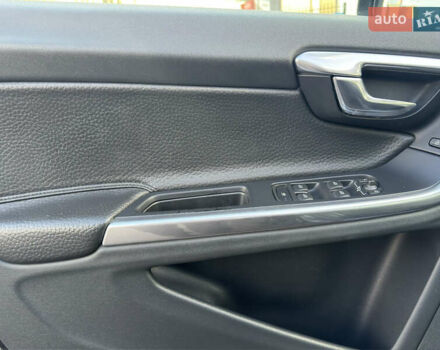 Чорний Вольво B60, об'ємом двигуна 2 л та пробігом 235 тис. км за 13300 $, фото 25 на Automoto.ua