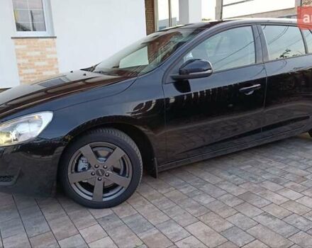 Черный Вольво B60, объемом двигателя 1.98 л и пробегом 226 тыс. км за 10900 $, фото 5 на Automoto.ua
