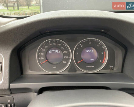 Черный Вольво B60, объемом двигателя 1.98 л и пробегом 228 тыс. км за 12500 $, фото 12 на Automoto.ua