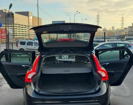 Черный Вольво B60, объемом двигателя 2 л и пробегом 213 тыс. км за 13300 $, фото 17 на Automoto.ua