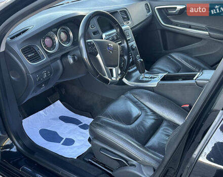 Черный Вольво B60, объемом двигателя 2 л и пробегом 204 тыс. км за 10990 $, фото 9 на Automoto.ua