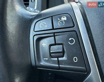 Черный Вольво B60, объемом двигателя 2 л и пробегом 204 тыс. км за 11390 $, фото 23 на Automoto.ua