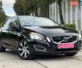 Чорний Вольво B60, об'ємом двигуна 1.6 л та пробігом 225 тис. км за 10199 $, фото 1 на Automoto.ua
