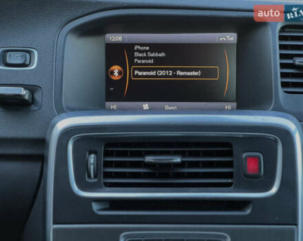 Черный Вольво B60, объемом двигателя 1.56 л и пробегом 275 тыс. км за 10500 $, фото 21 на Automoto.ua