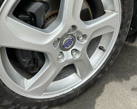 Черный Вольво B60, объемом двигателя 2.4 л и пробегом 265 тыс. км за 11500 $, фото 15 на Automoto.ua