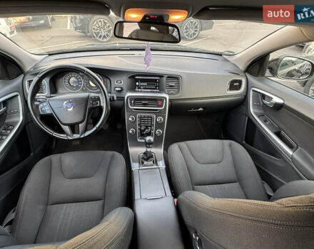 Чорний Вольво B60, об'ємом двигуна 1.6 л та пробігом 198 тис. км за 11300 $, фото 41 на Automoto.ua