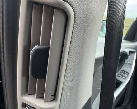 Черный Вольво B60, объемом двигателя 1.6 л и пробегом 214 тыс. км за 10499 $, фото 81 на Automoto.ua